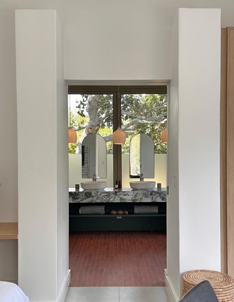 C2456641 62E1 4Ae5 8Dc0 8766D0734c0a